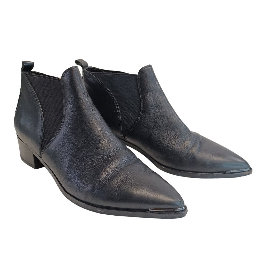 Marc Fisher LTD Black Leather Ankle Bootie Yale‎ Low Block Heel Pointed Toe Sz 8